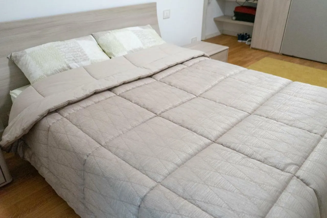 Luxury Villa Olmo 0*, 科莫